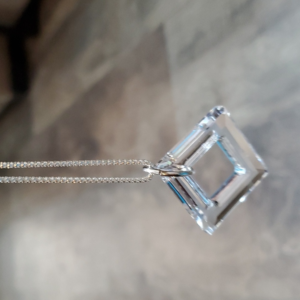 🆕 Square Swarovski Crystal pendant